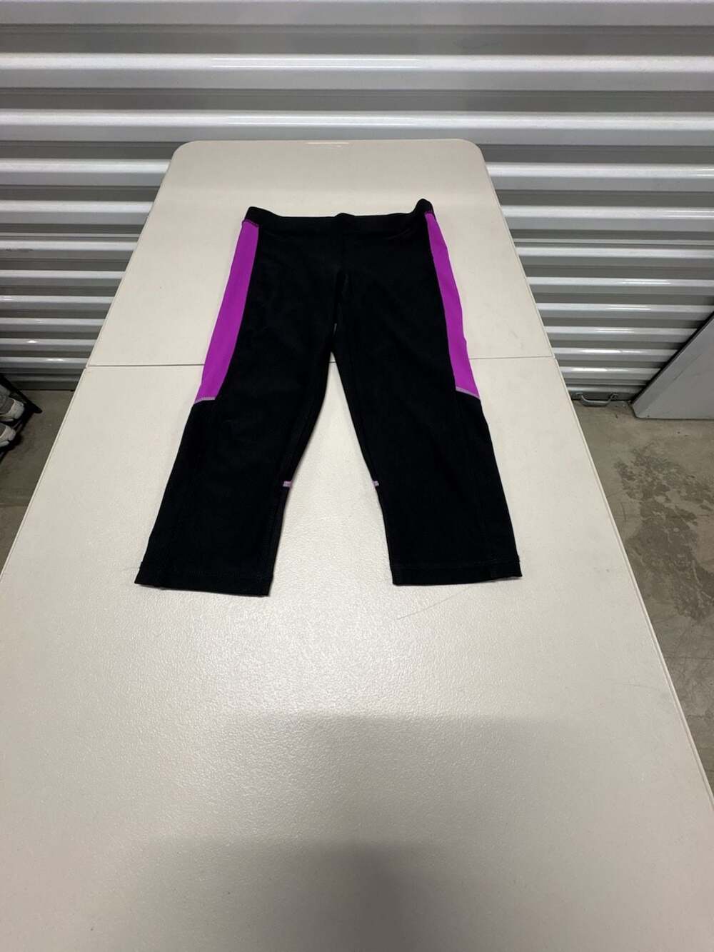 Moret Ultra Women's Speed-Dri Capri Leggings Black and Purple Size XS